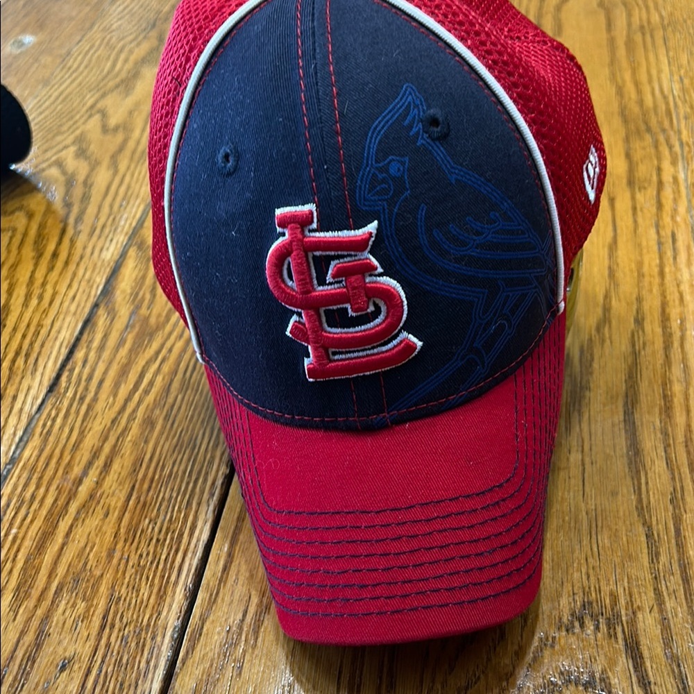 New Era St. Louis Cardinals baseball cap. Size Medium/Large. Red and blue.